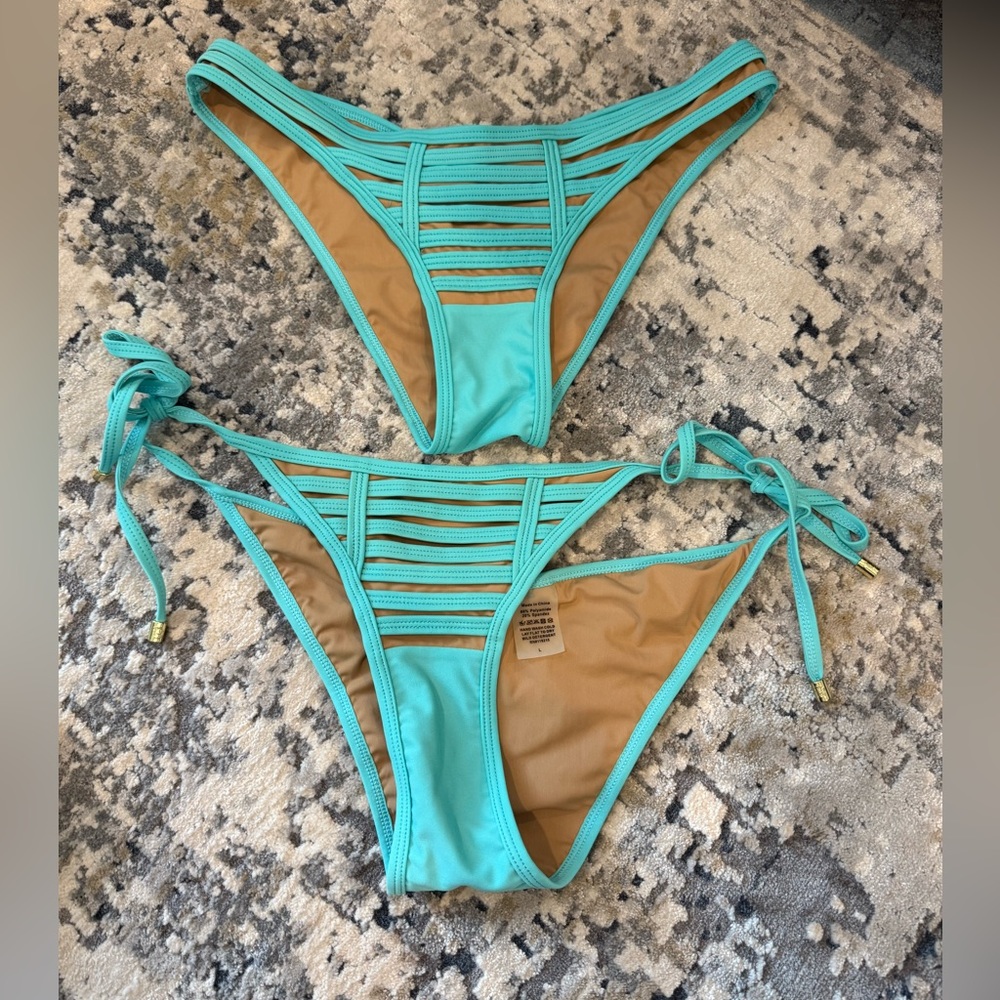 Beach Bunny Hard Summer Bikini Set - Picture 2 of 11